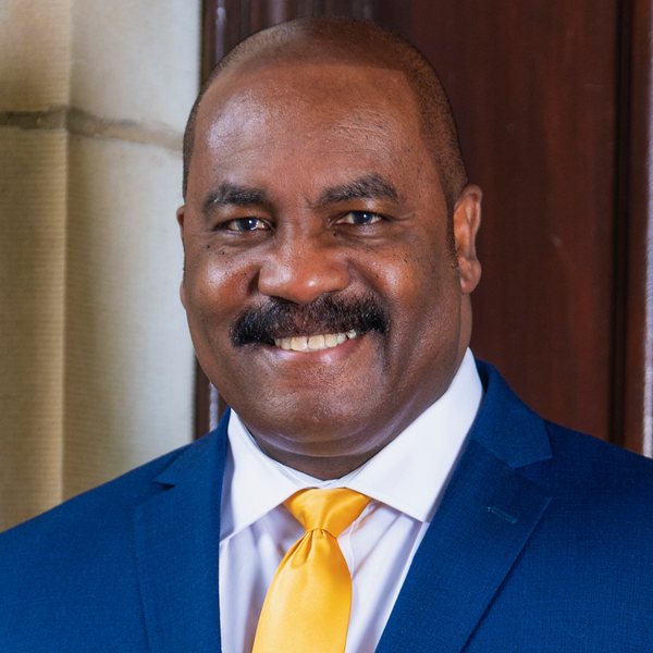 Dr. Christopher E. L. Toote